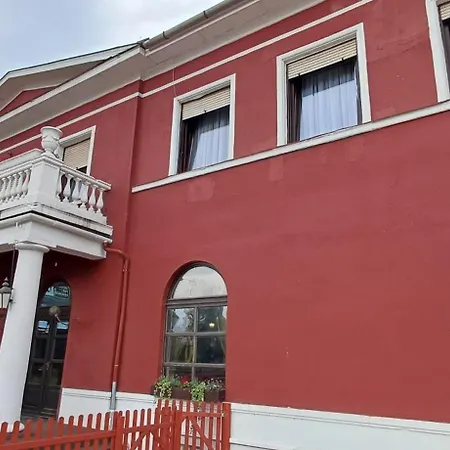 Víghajós Panzió Panzió 4*